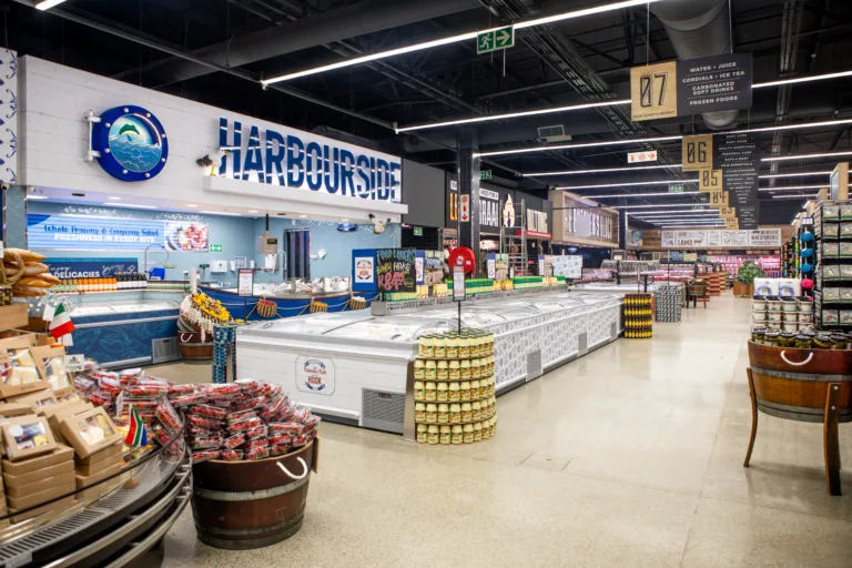 Castle Gate Opening Images 41-16-69